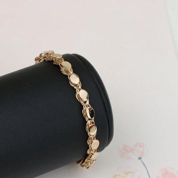 "Elegant Rose Gold Bracelet with Textured Round Charm Links, XPBL1102 - Picture 7 of 12